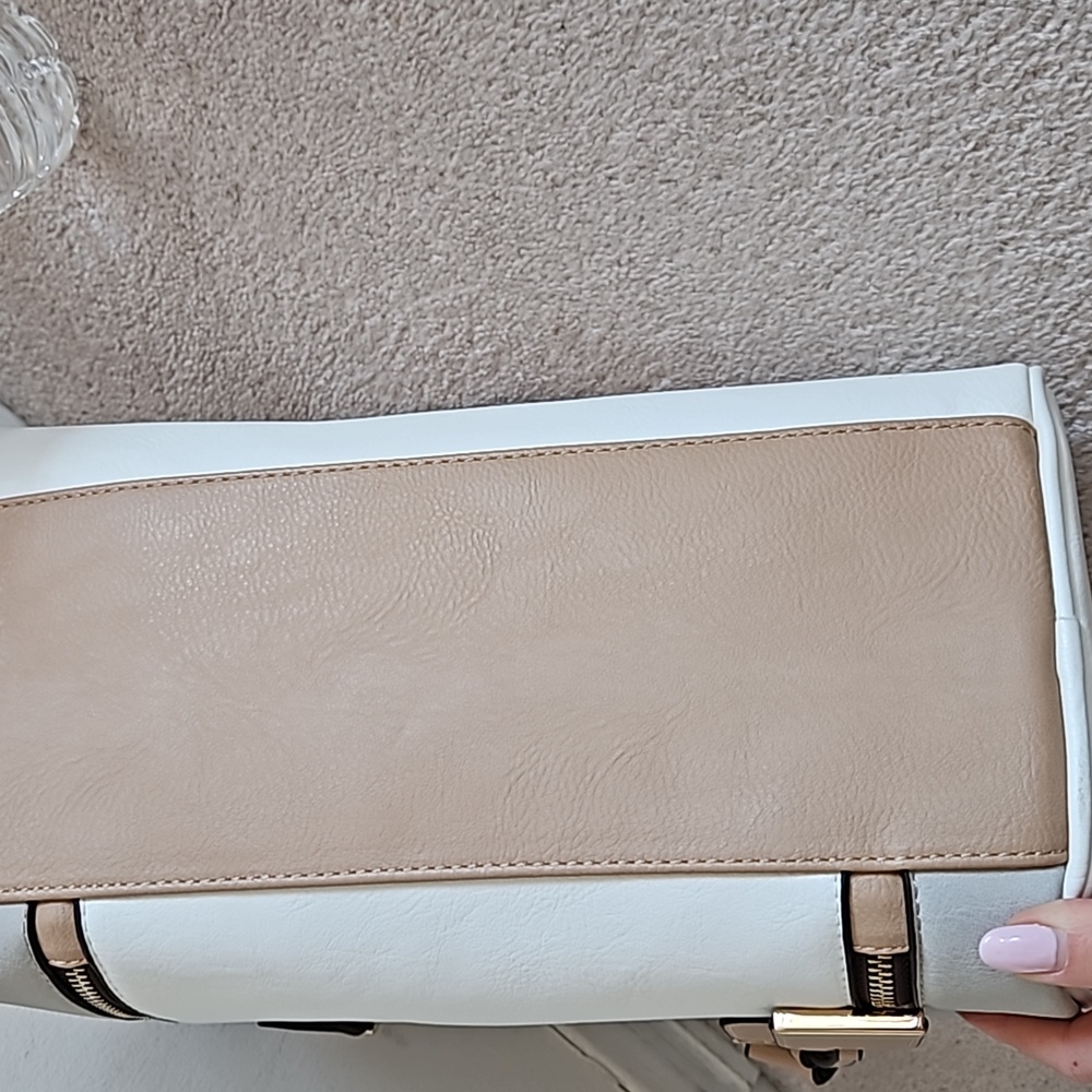 Spring Purse - Picture 6 of 6